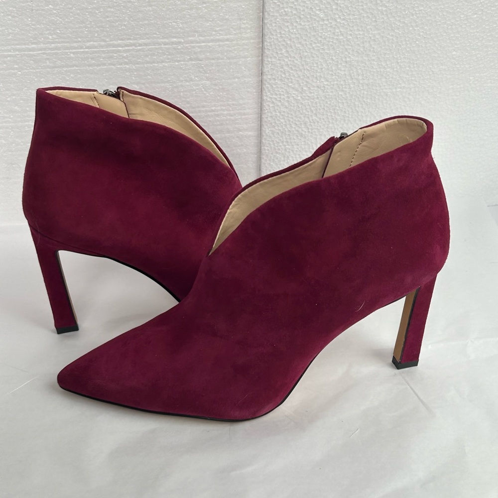 NWOB Vince Camuto Women's Suede Plum Ankle Booties‎ - Picture 9 of 9